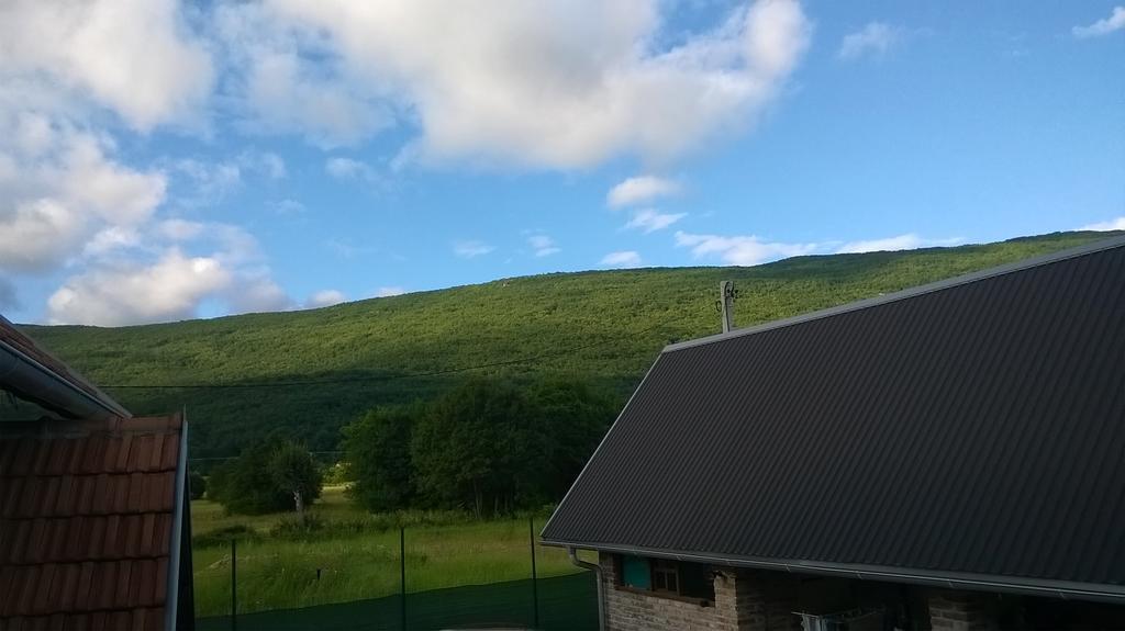 Gacka Valley Licko Lesce Экстерьер фото